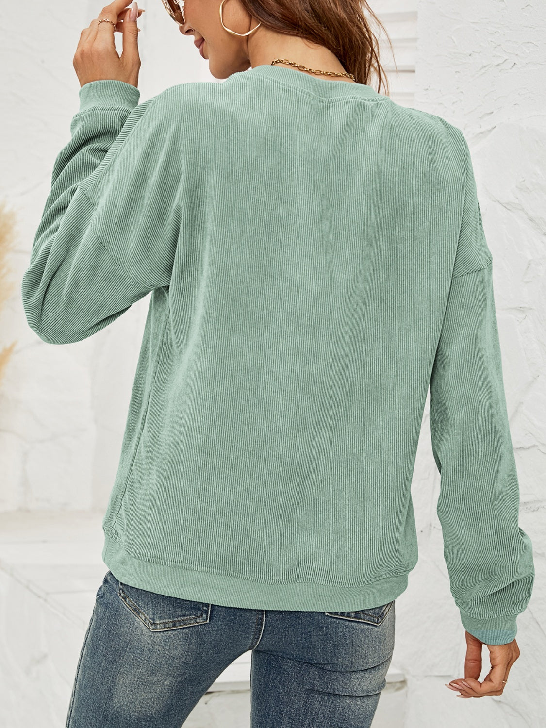 MERRY CHRISTMAS Y'ALL Graphic Sweatshirt - Fashion Finder Hub
