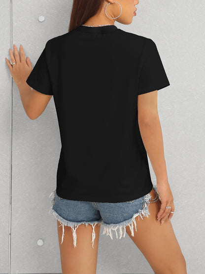 Heart Lucky Clover Round Neck Short Sleeve T-Shirt - Fashion Finder Hub