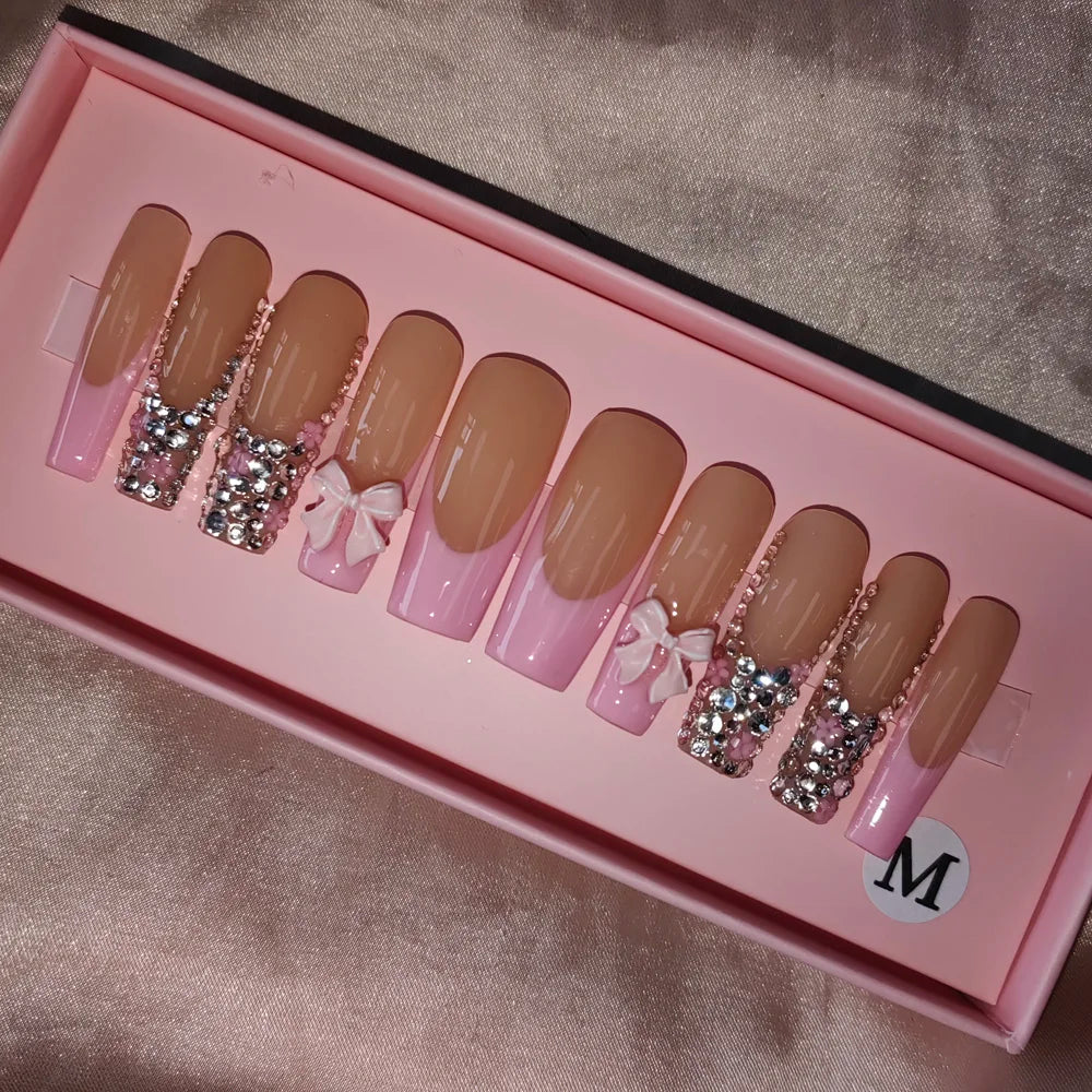 Wholesale Handmade Short Artificial Acrylic French Press Nails Luxury Coffin Style False Nail Tips Rhinestones for Fingers Salon