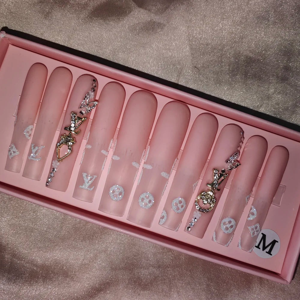 Wholesale Handmade Short Artificial Acrylic French Press Nails Luxury Coffin Style False Nail Tips Rhinestones for Fingers Salon