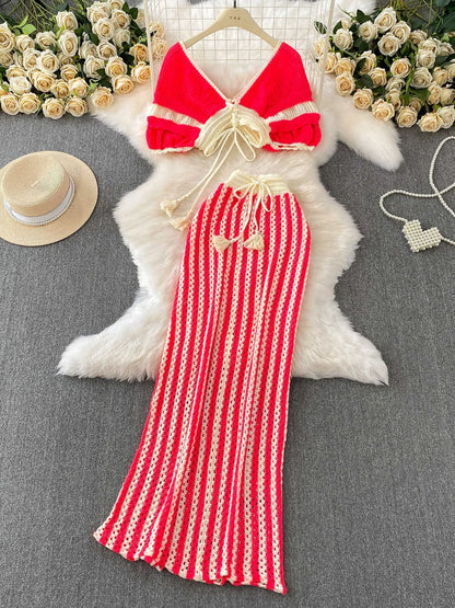 Vacation-style Lace-up V-neck Bell-sleeve Cropped Top + Knit Skirt (Two Piece Set)