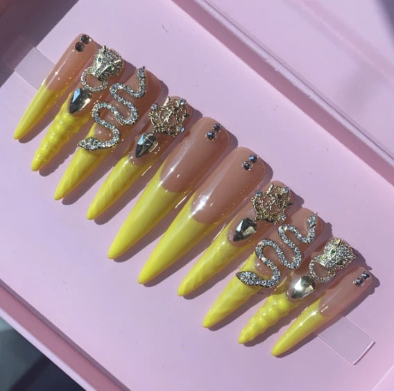 Exclusive Elegant French Design Private Label Short Matte Handmade Press Nails Fake Full Cover Rhinestone Acrylic Artificial