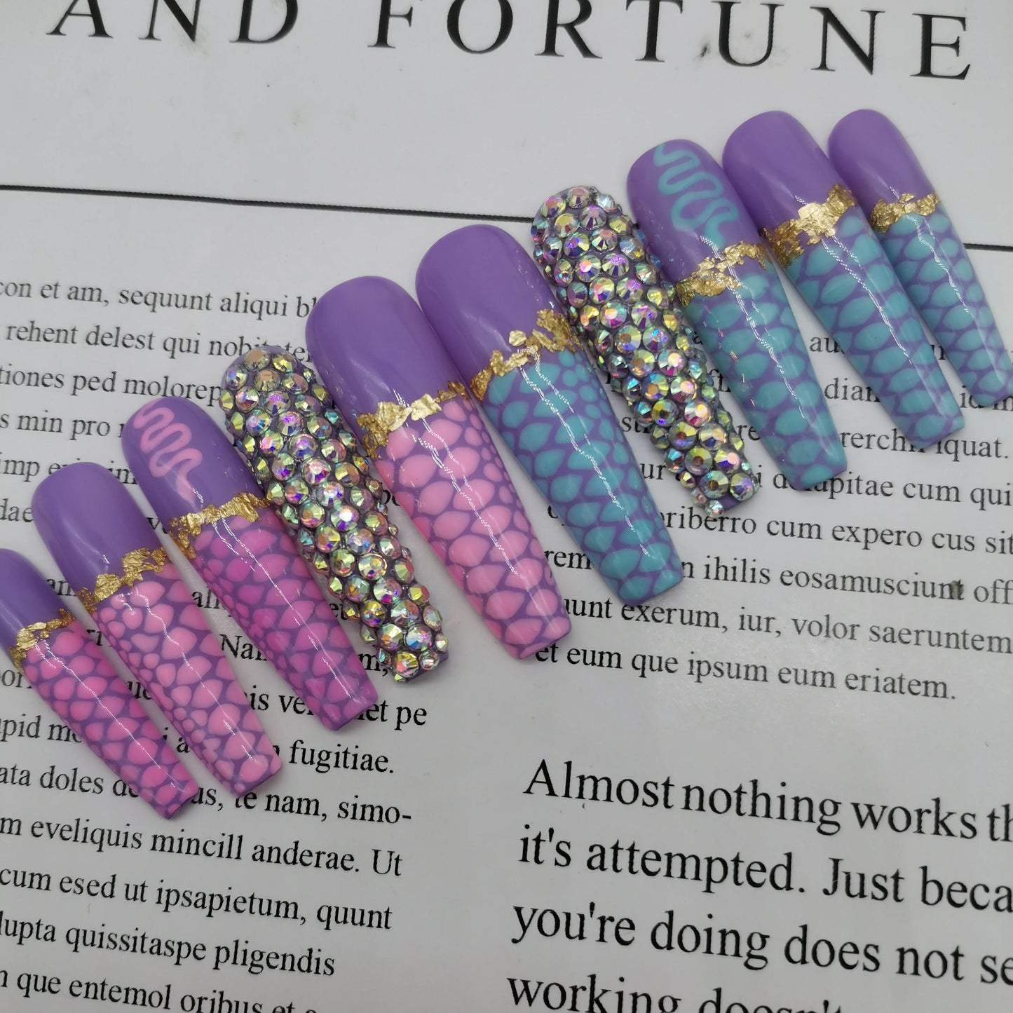 French Press on Nails Acrylic Hand Painted Designer Private Label Logo Customized Packaging Artificial Fingernails