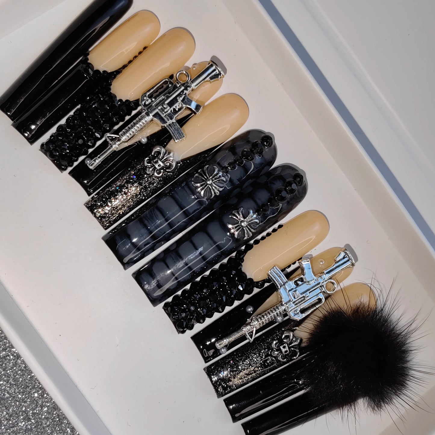 French Press on Nails Acrylic Hand Painted Designer Private Label Logo Customized Packaging Artificial Fingernails