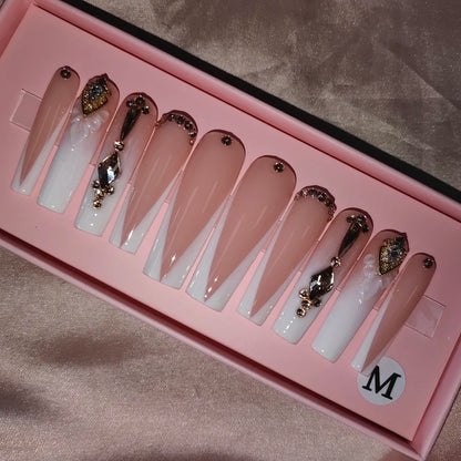 Wholesale Handmade Short Artificial Acrylic French Press Nails Luxury Coffin Style False Nail Tips Rhinestones for Fingers Salon