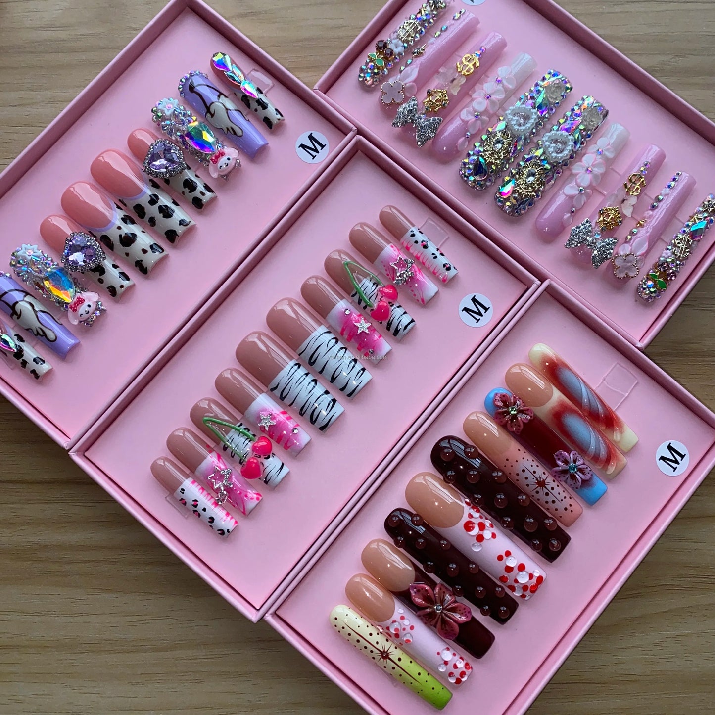 Wholesale Handmade Short Artificial Acrylic French Press Nails Luxury Coffin Style False Nail Tips Rhinestones for Fingers Salon