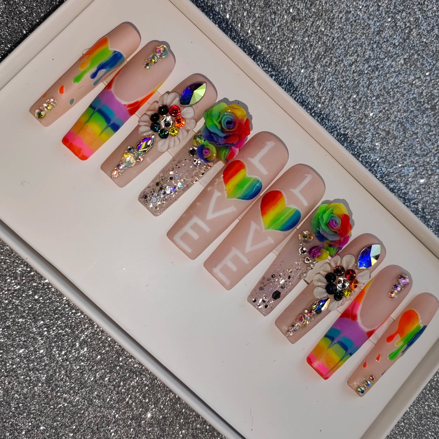 French Press on Nails Acrylic Hand Painted Designer Private Label Logo Customized Packaging Artificial Fingernails