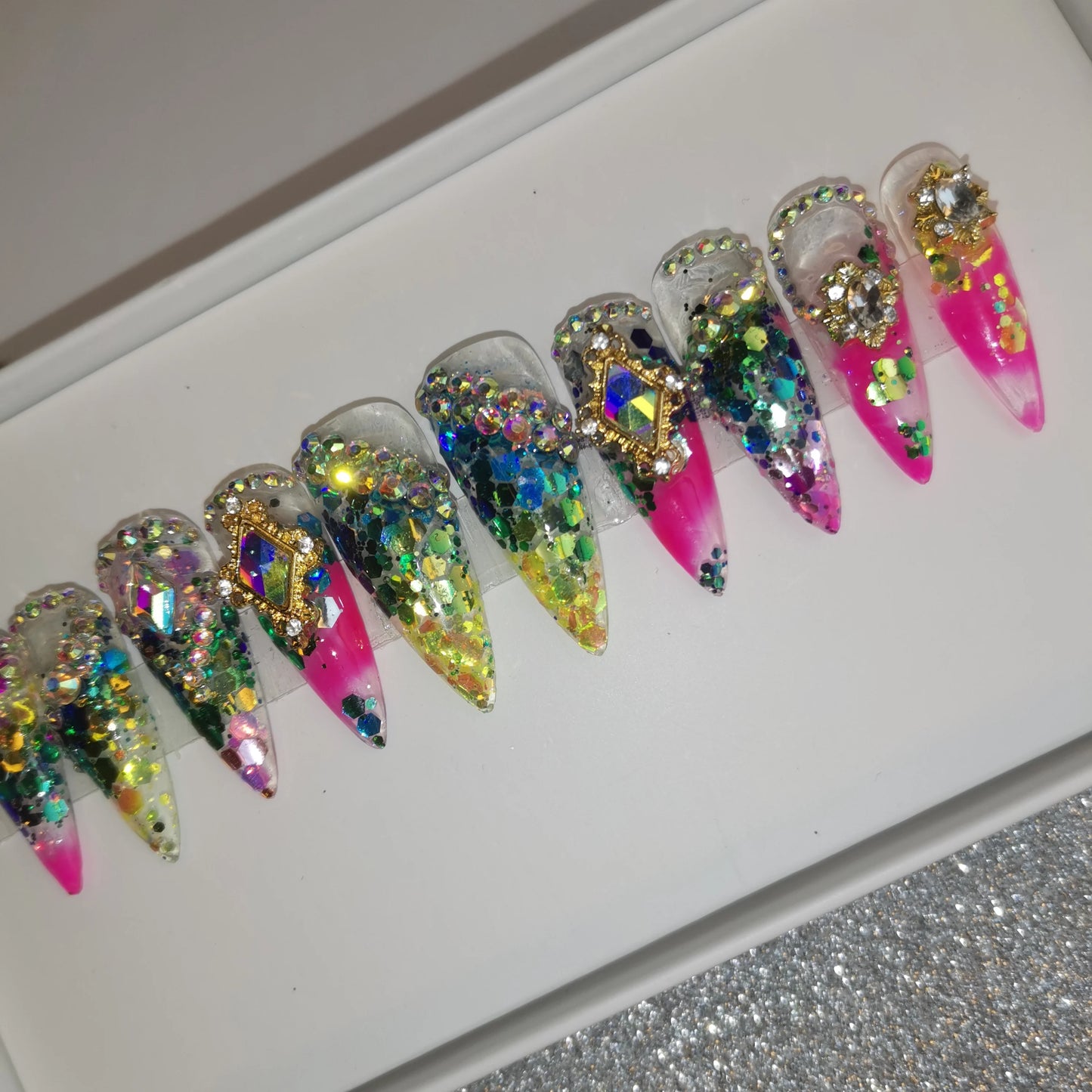 French Press on Nails Acrylic Hand Painted Designer Private Label Logo Customized Packaging Artificial Fingernails