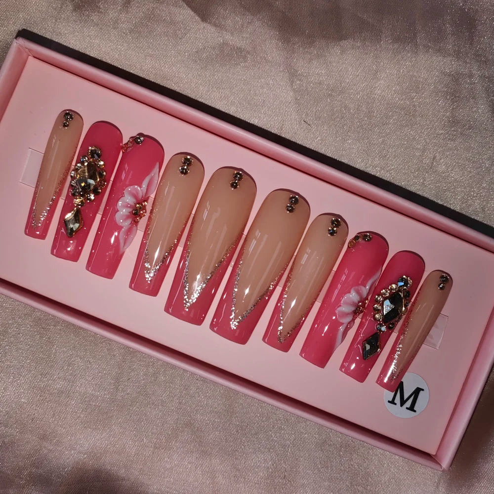 Wholesale Handmade Short Artificial Acrylic French Press Nails Luxury Coffin Style False Nail Tips Rhinestones for Fingers Salon