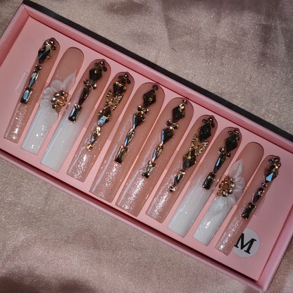 Wholesale Handmade Short Artificial Acrylic French Press Nails Luxury Coffin Style False Nail Tips Rhinestones for Fingers Salon