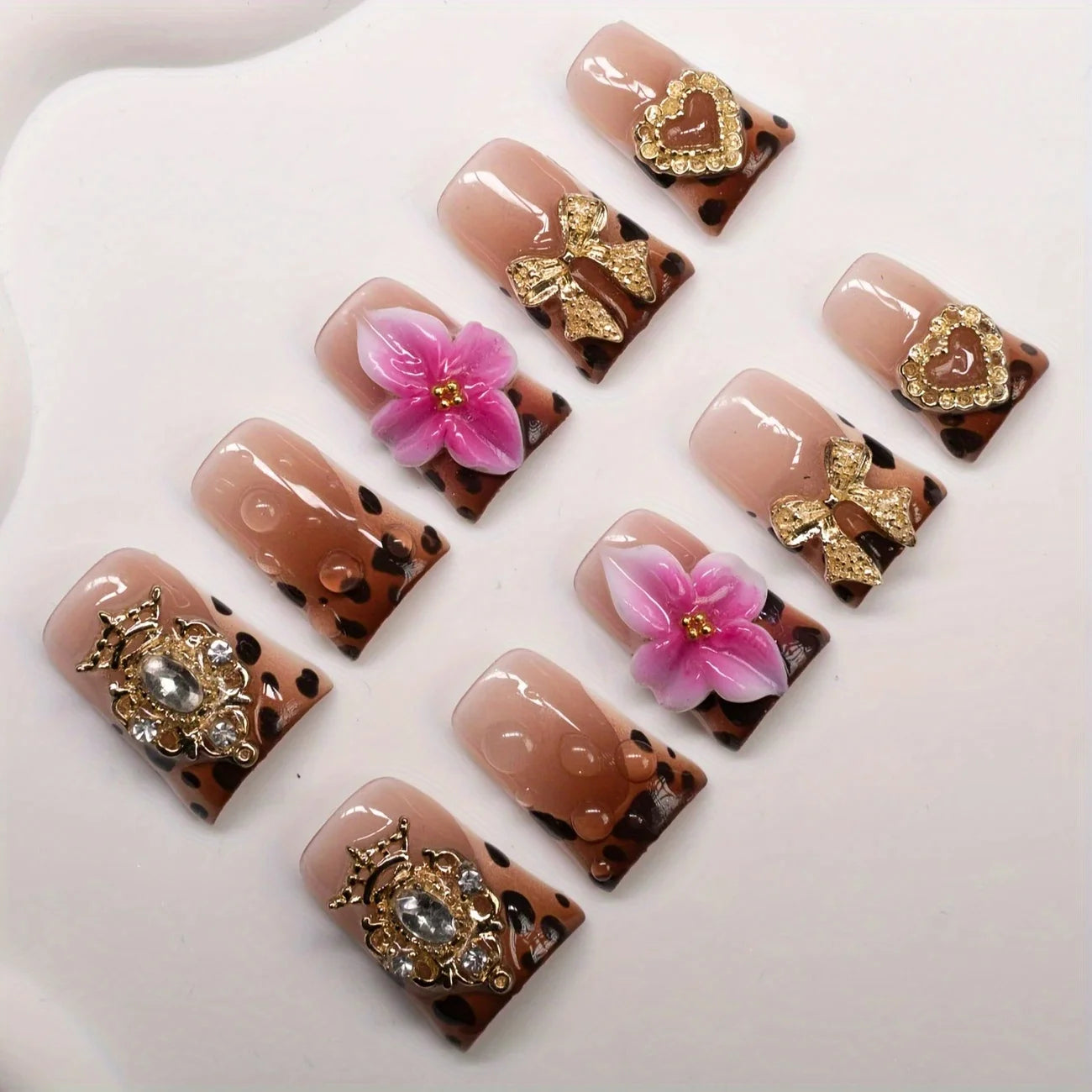 Wholesale Handmade Short Artificial Acrylic French Press Nails Luxury Coffin Style False Nail Tips Rhinestones for Fingers Salon