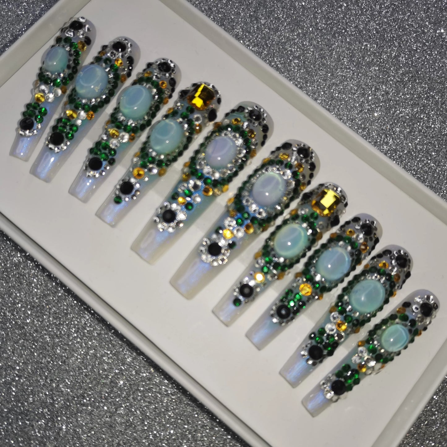 French Press on Nails Acrylic Hand Painted Designer Private Label Logo Customized Packaging Artificial Fingernails