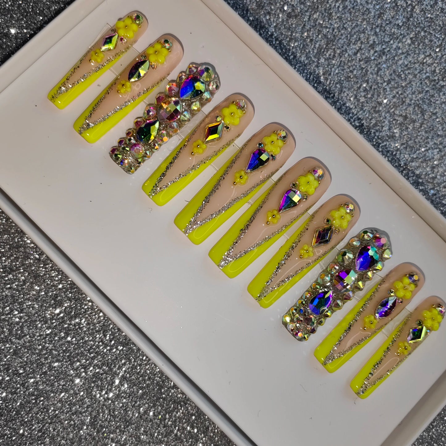 French Press on Nails Acrylic Hand Painted Designer Private Label Logo Customized Packaging Artificial Fingernails