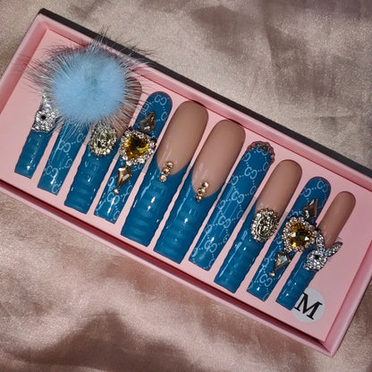 Wholesale Handmade Short Artificial Acrylic French Press Nails Luxury Coffin Style False Nail Tips Rhinestones for Fingers Salon