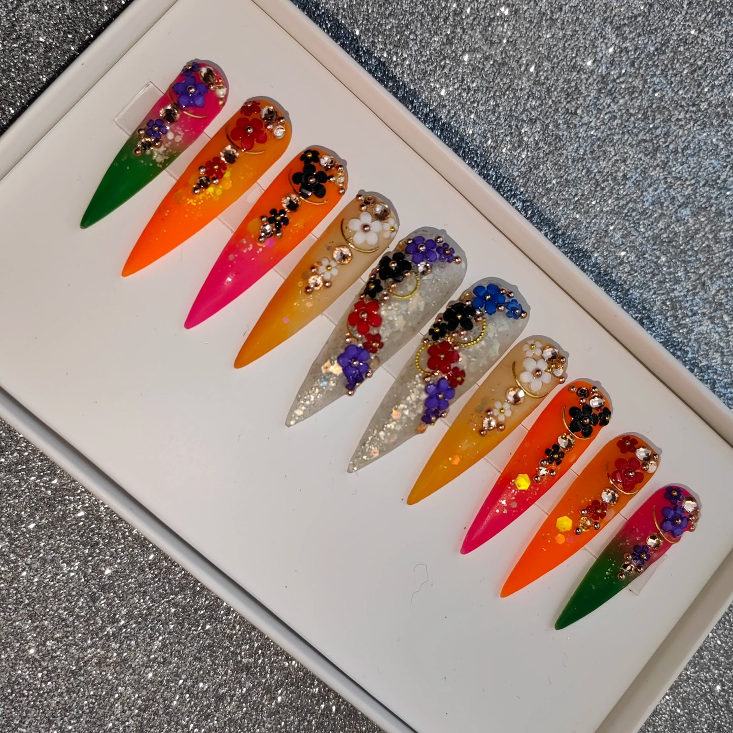 French Press on Nails Acrylic Hand Painted Designer Private Label Logo Customized Packaging Artificial Fingernails