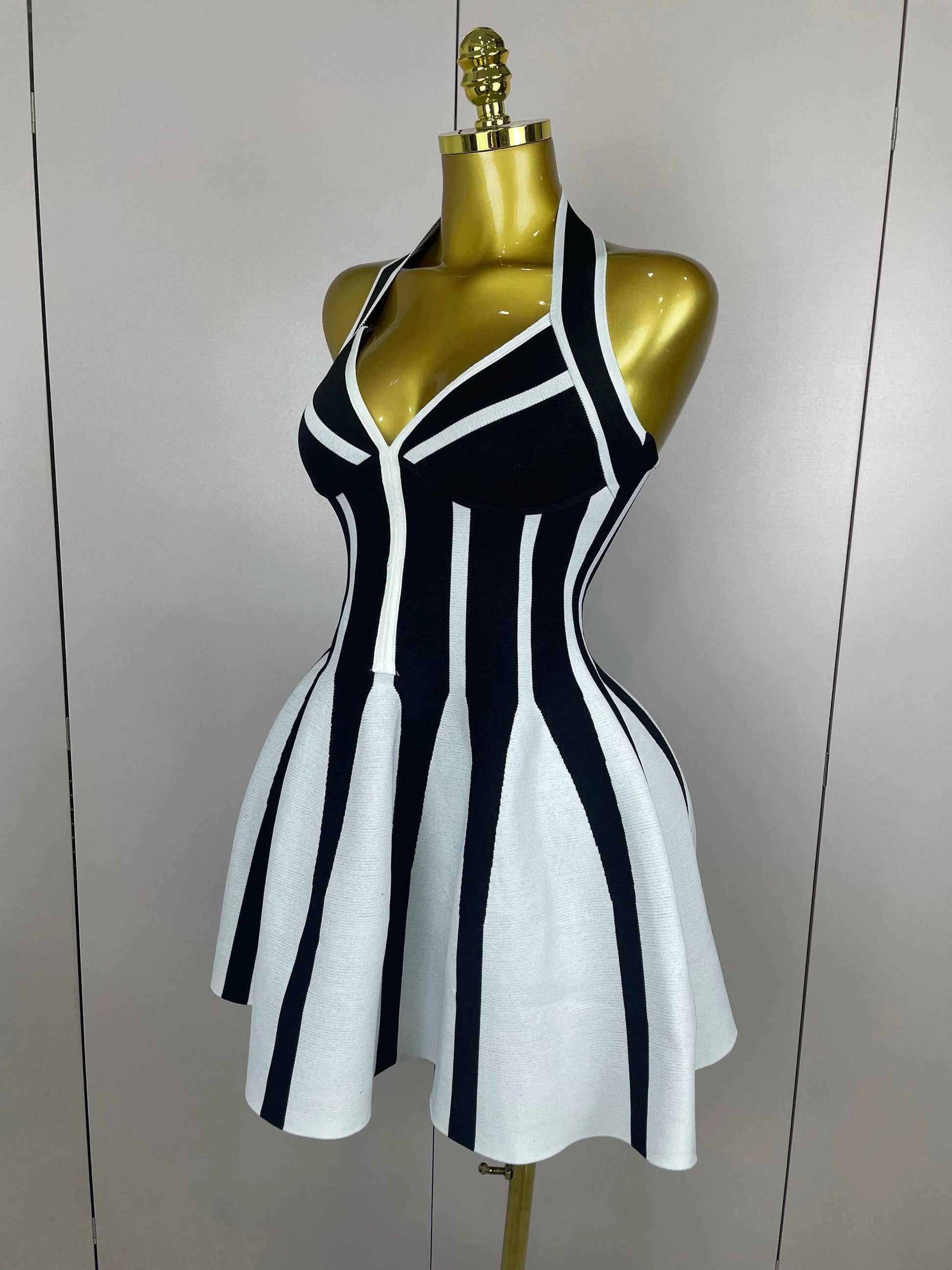Celebrity Elegant Evening  Backless Black White Stripes Halter Bandage A Line Mini Dresses