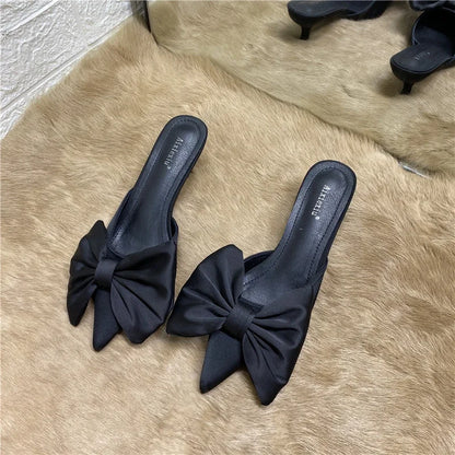 Polka Dots Pointed Toe Bow Heel Shoes