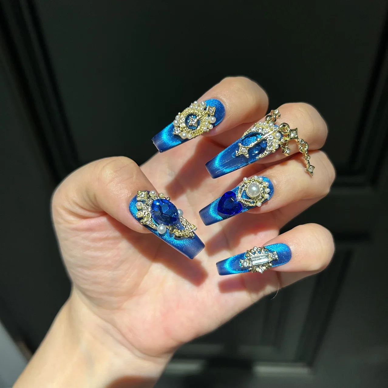 Press-on Nails Made of Eco-friendly ABS Plastic with Gemstones Pearls Metal Carved