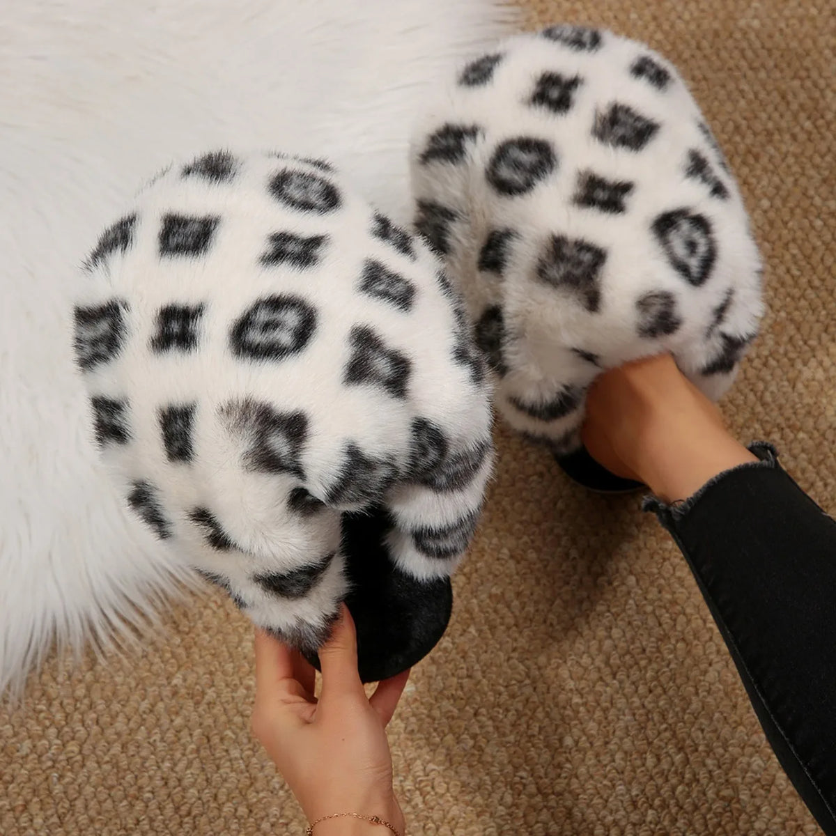 New Fluffy Luxury Designer Home Casual Fuzzy Shoes for Women