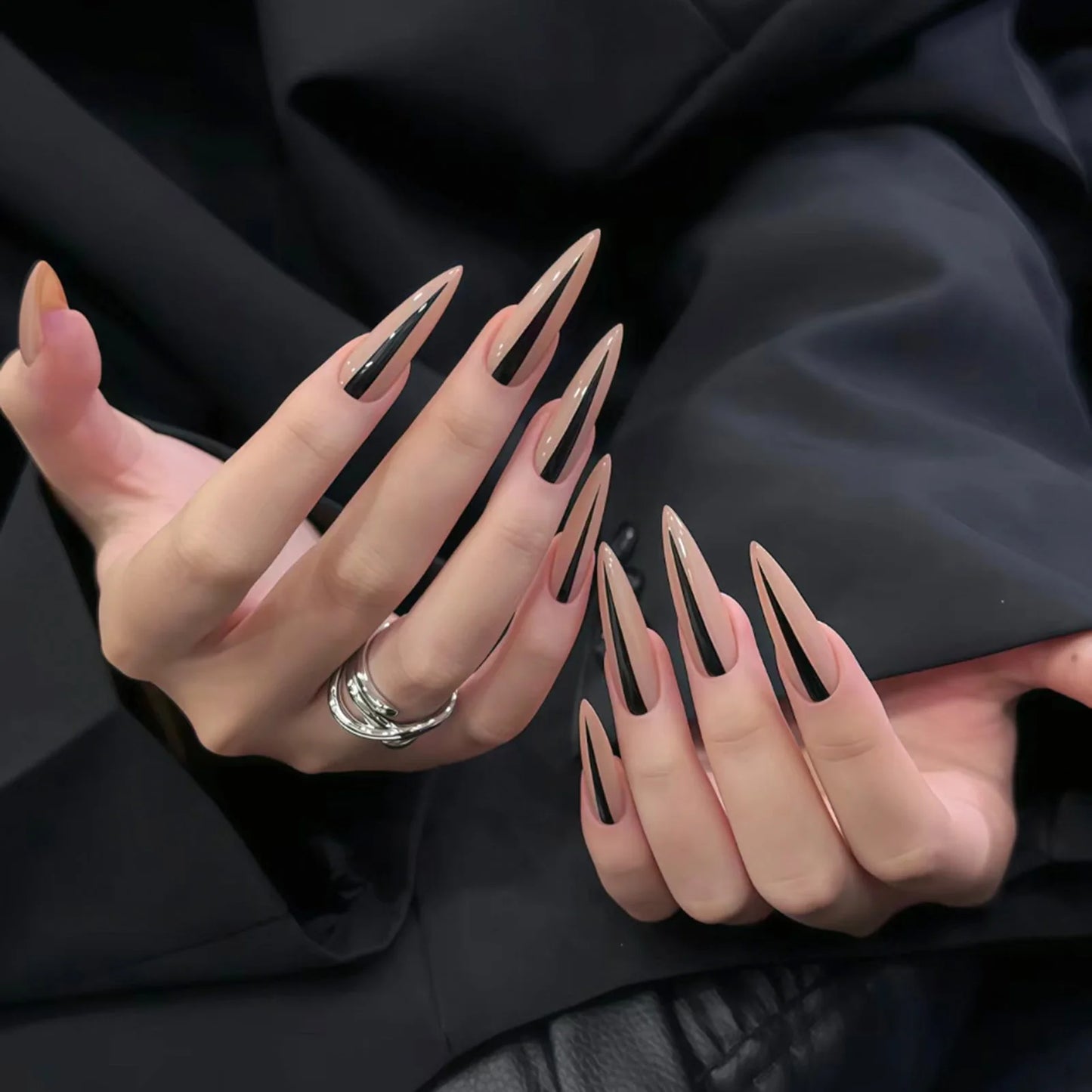 24pcs Halloween Dark Scrub Fake Nails Press on Nails Wearable y2k Nails Super Long Pointy Nails 3D Black Snake False Nails Tip
