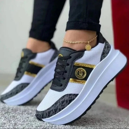 Large Size Round Head Lace-Up Casual Thick Bottom Sports Walking Outdoor Breathable Footwear