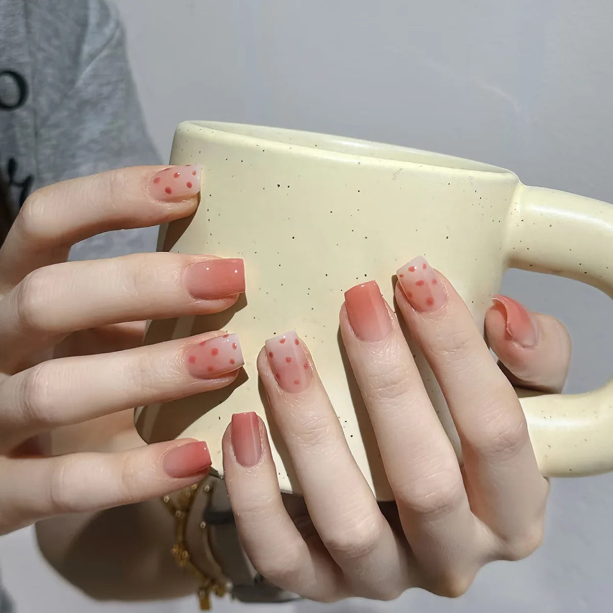 24Pcs Nude Color Fake Nails Short Square Head Press on Nails White Heart Printed Valentine's Day Full Cover False Nails Tips