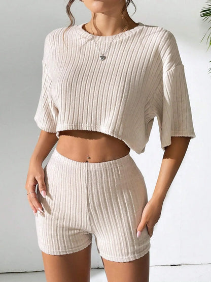 Stretchy Solid Cropped Crew Neck T-Shirt Top + Short Sets