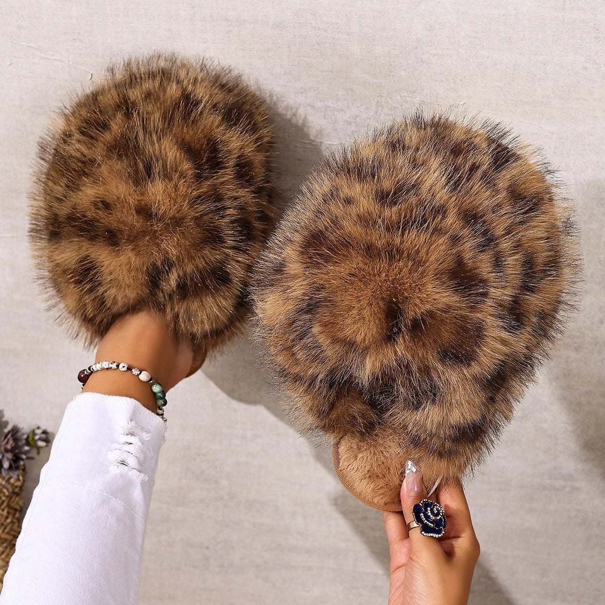 Faux Fur Leopard Pattern Soft Sole Indoor Ladies Shoes