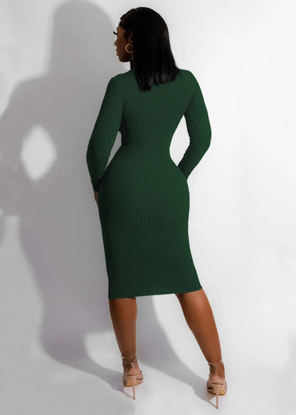 Solid color long-sleeved white collar dresses