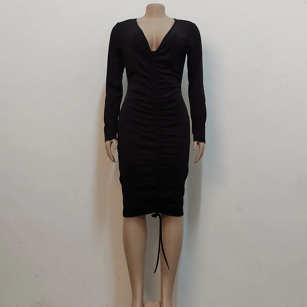 Big V-neck slightly wrinkled chest wrap dresses