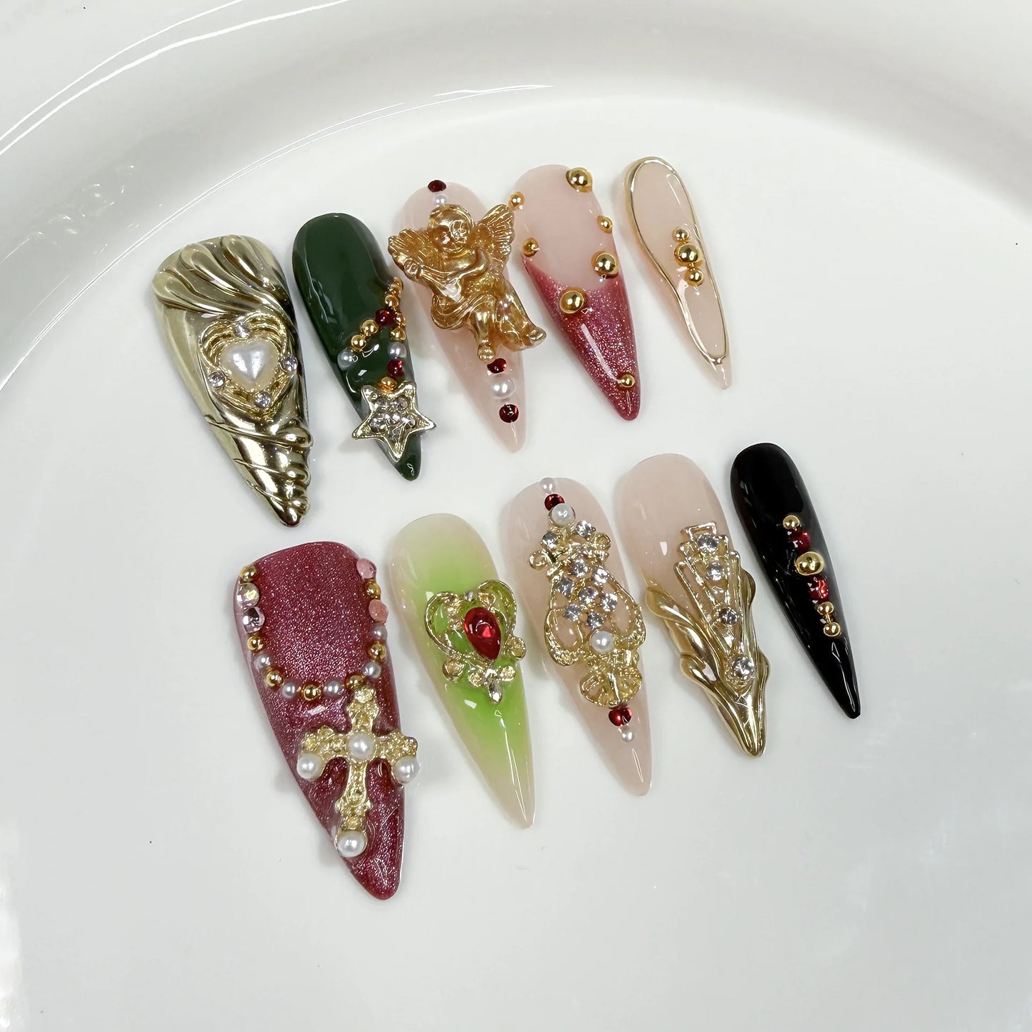 10pcs Retro Golden Almond Handmade Press on Nails Heart Pattern Fake Nails False Nail Artificial Nail 네일팁 Накладные Ногти Uñas
