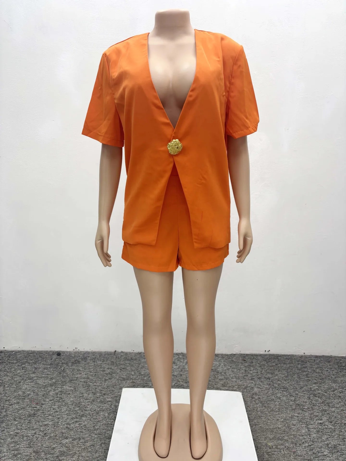 V-neck Shirt Blazers + Shorts Suit Outfits