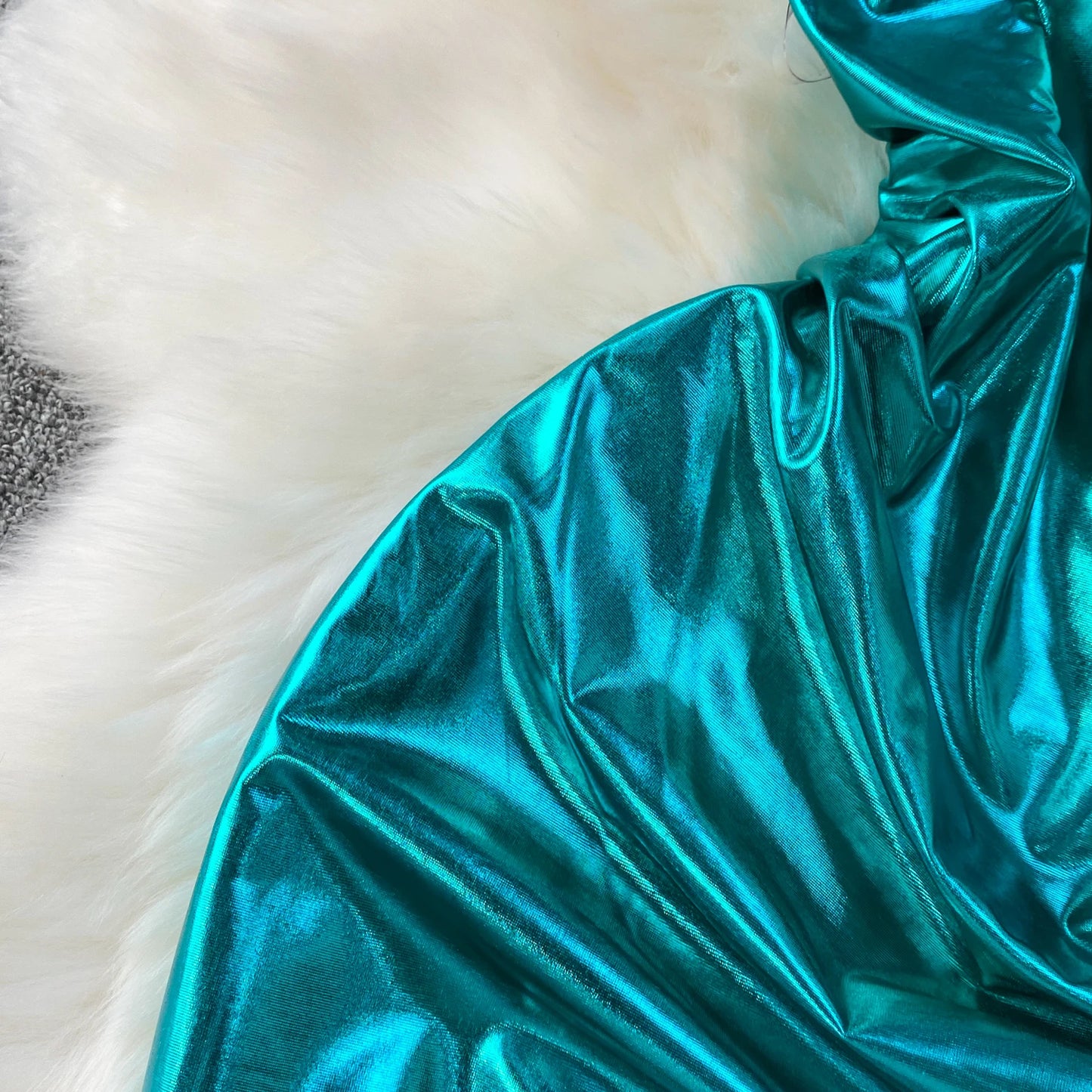 Chic Spliced Halter Diagonal Collar Dresses