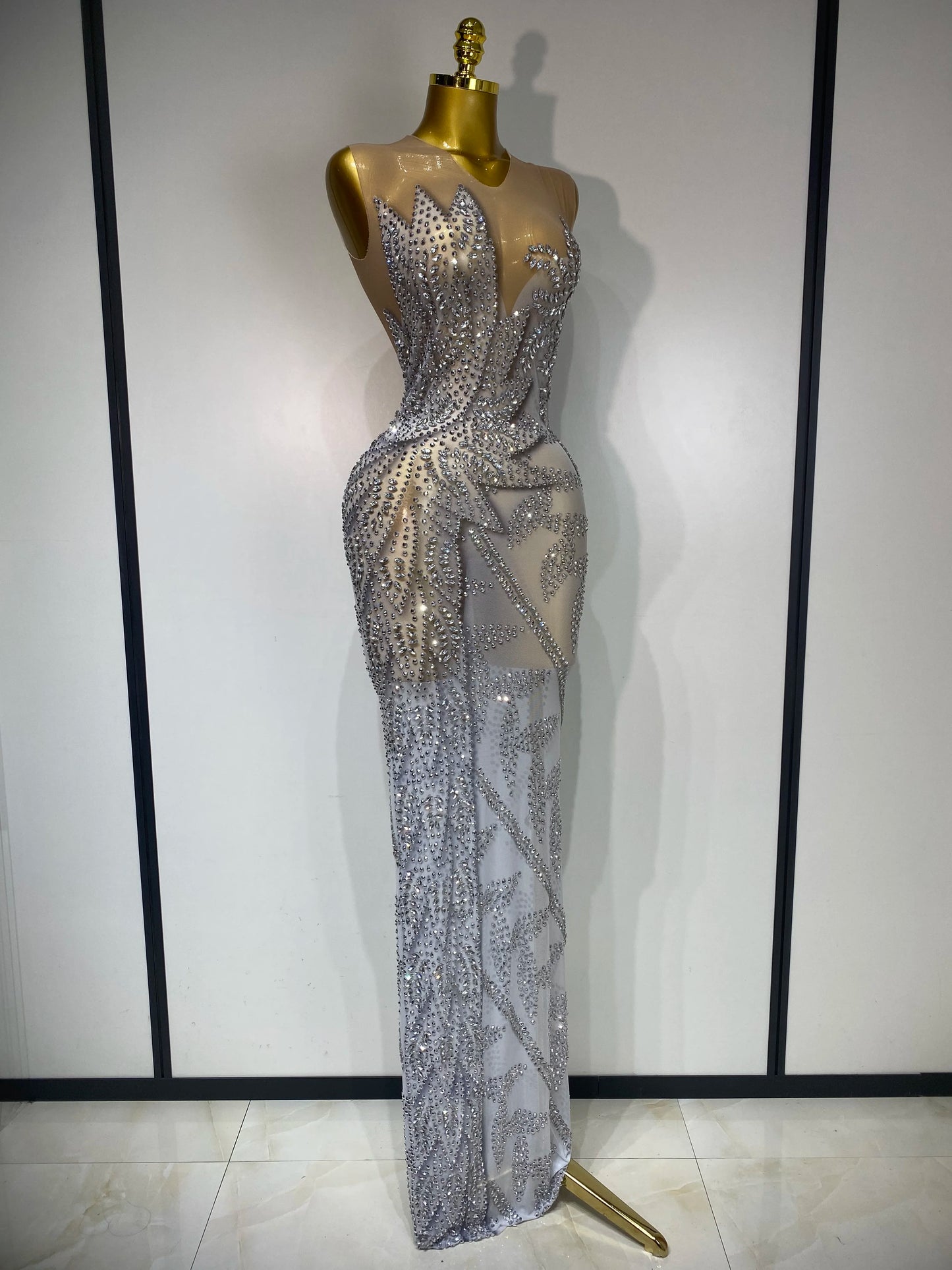Luxury Rhinestone Sleeveless Silver Maxi Dresses (See Through)