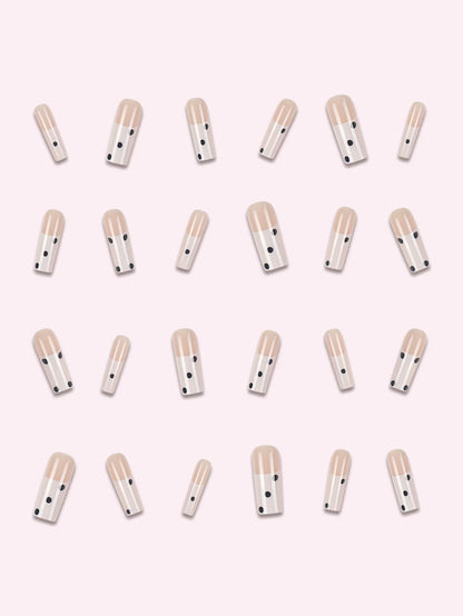 False Nails 