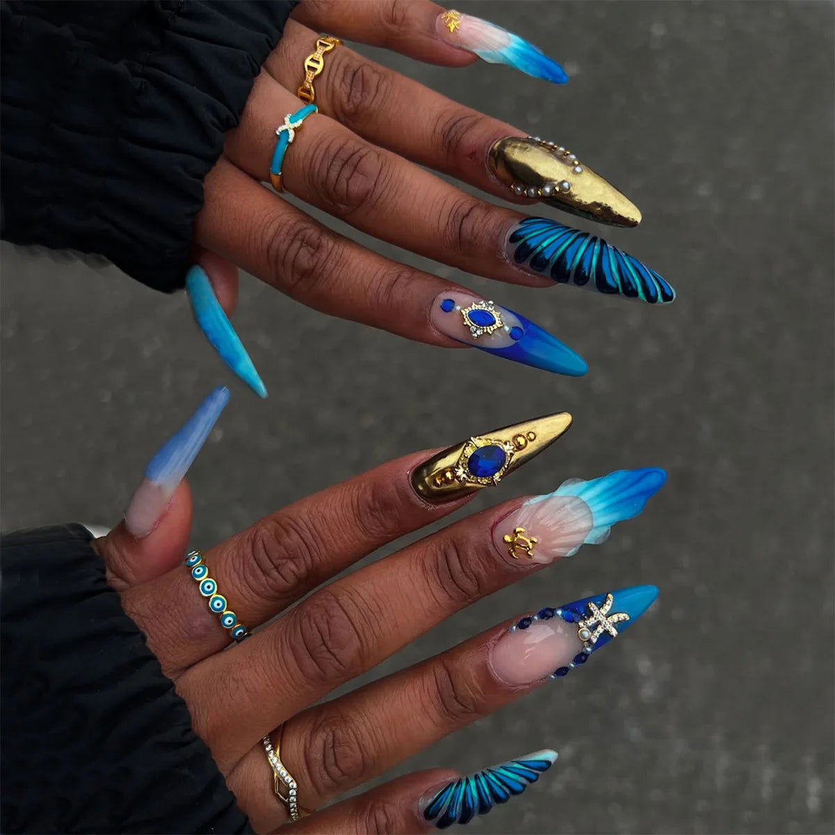 24Pcs Short Almond Fake Nails Butterfly Wings Nail Art with Glue Glitter Flower False Nails Acrylic Autumn Winter Press on Nail