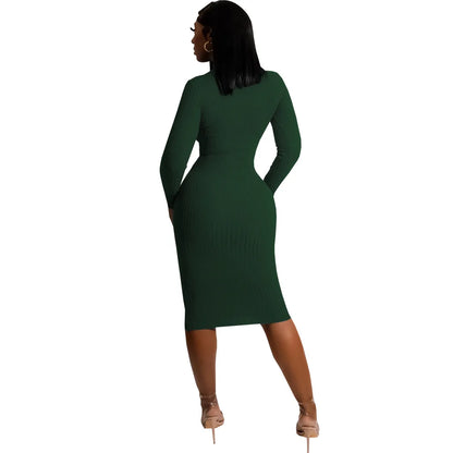 Solid color long-sleeved white collar dresses