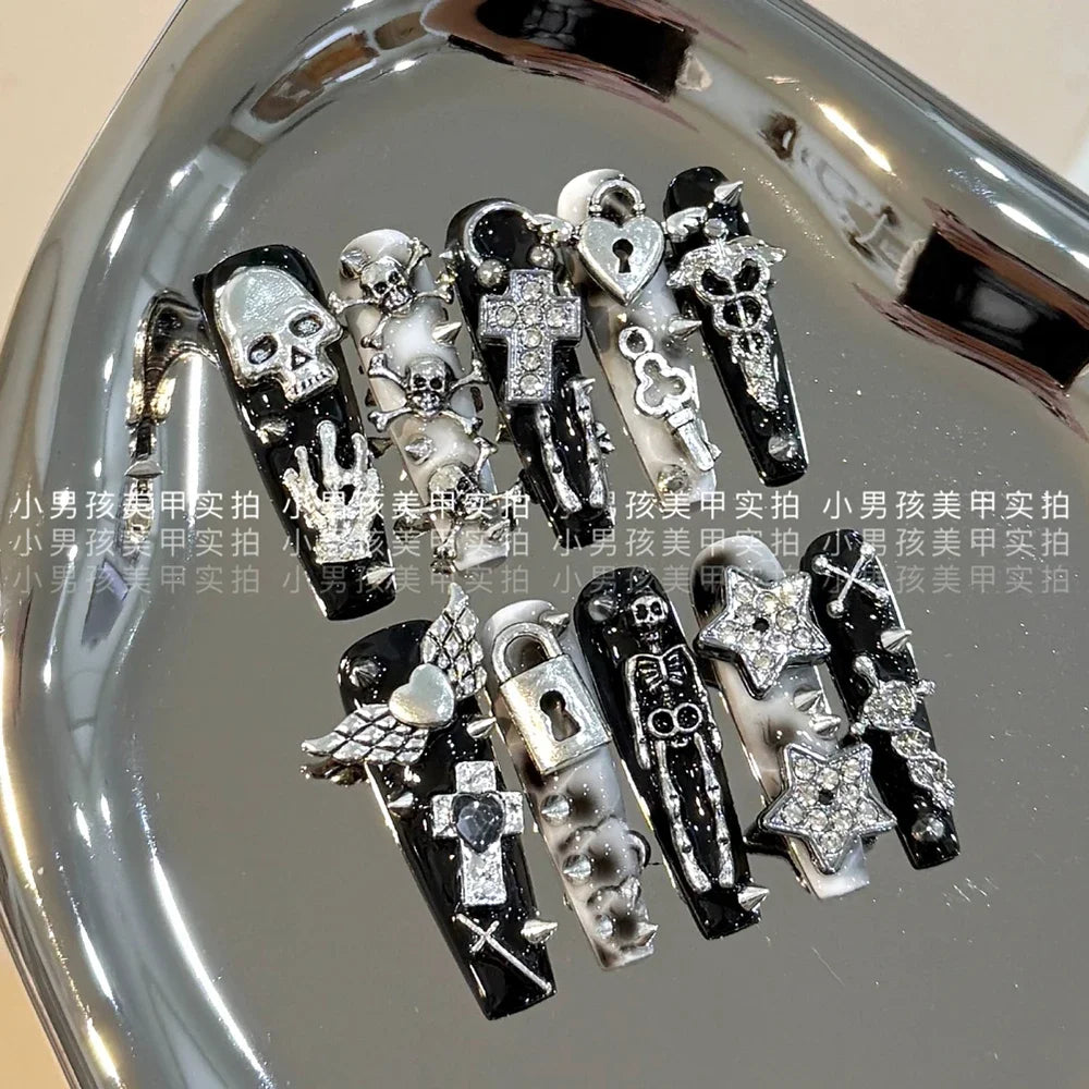 10Pcs Luxury Court Handmade Long Stiletto Full Cover Nails 3D Spice Girl Sparkling Diamond Bow Pearl Flowers Wearable Fake Nails