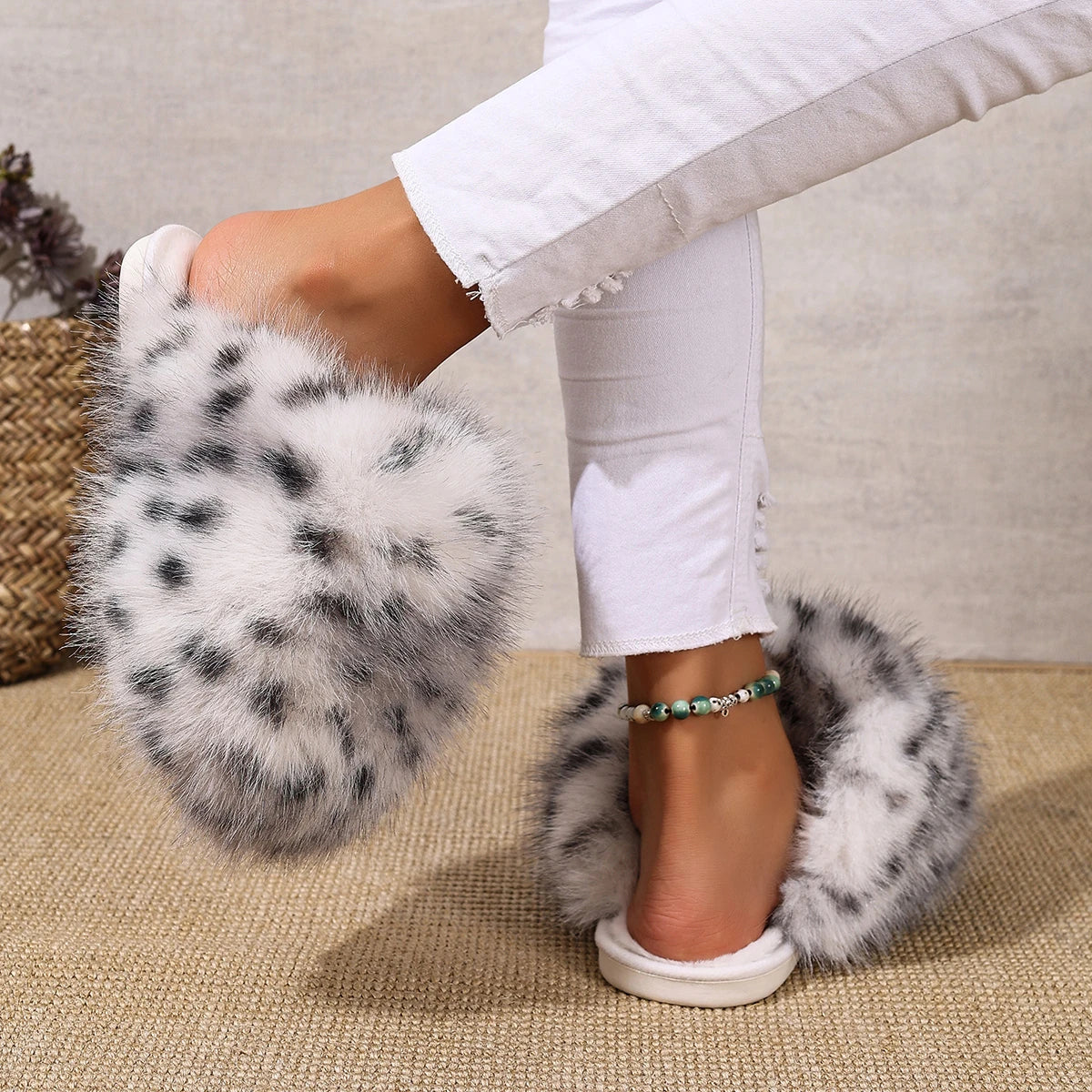 Faux Fur Leopard Pattern Soft Sole Indoor Ladies Shoes