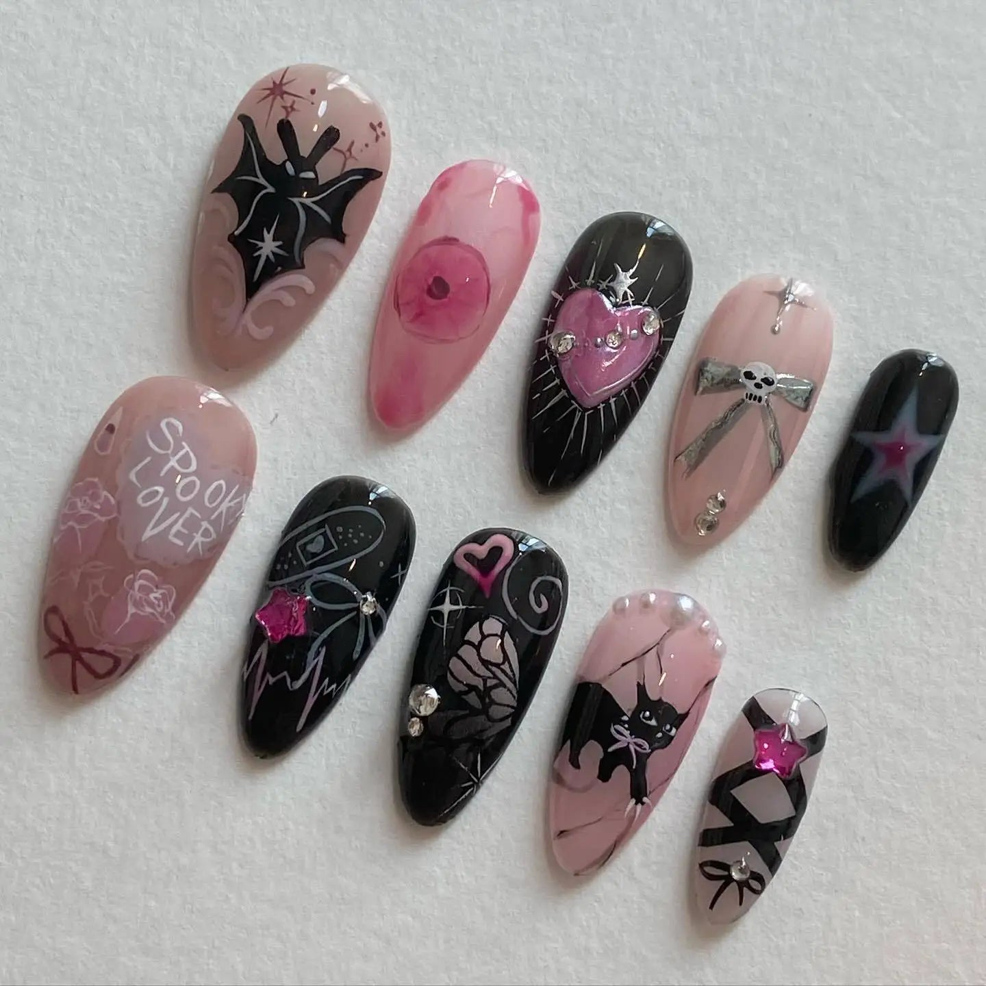24PCS  Halloween False Nails Simple Dark Black Gradient with Spider Web Patterns French Fake Nails