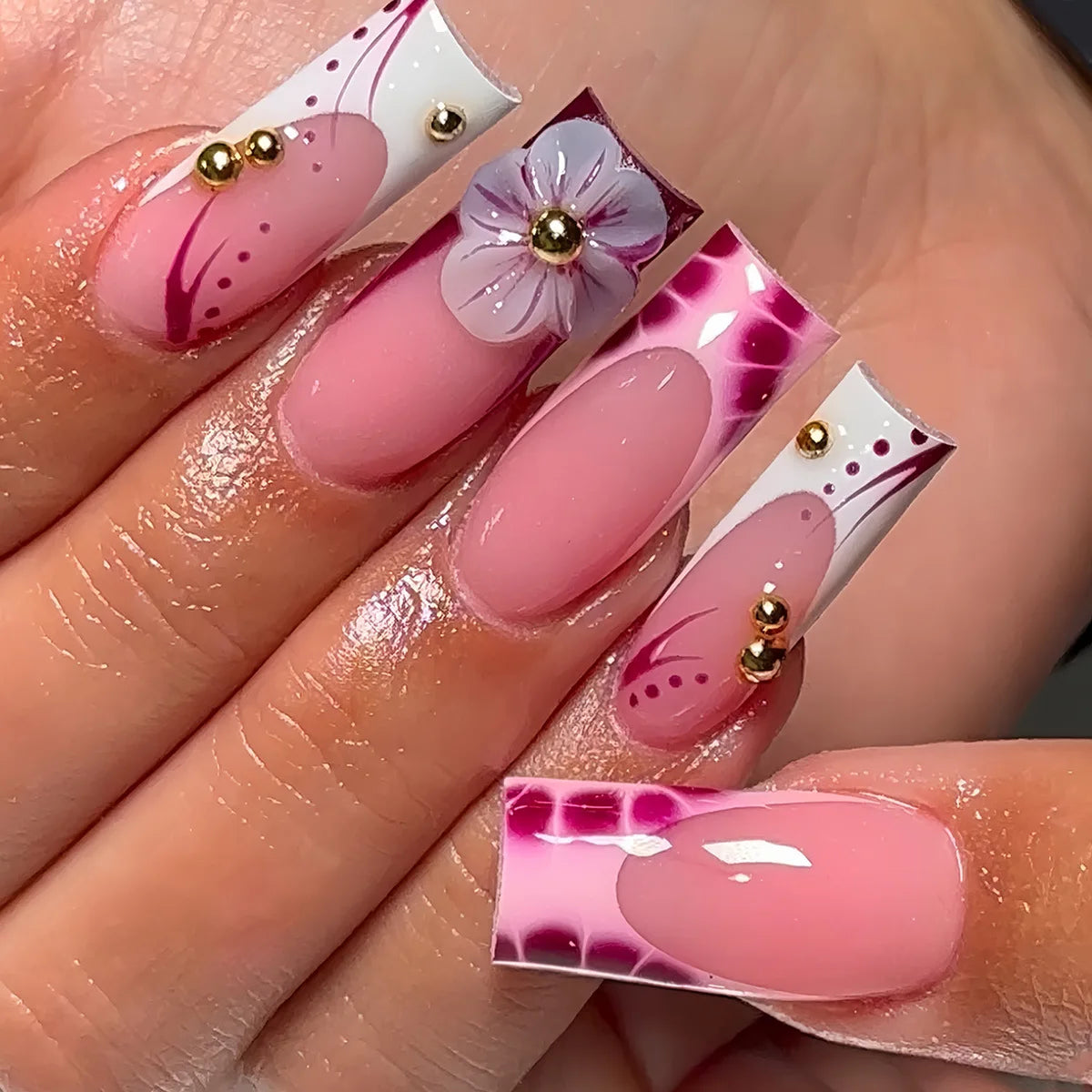 24pcs Mid-length Press on Nails Pink French Full Cover Flower Design Fake Nail Reusable Pearl False Nail with Jelly Glue Nails