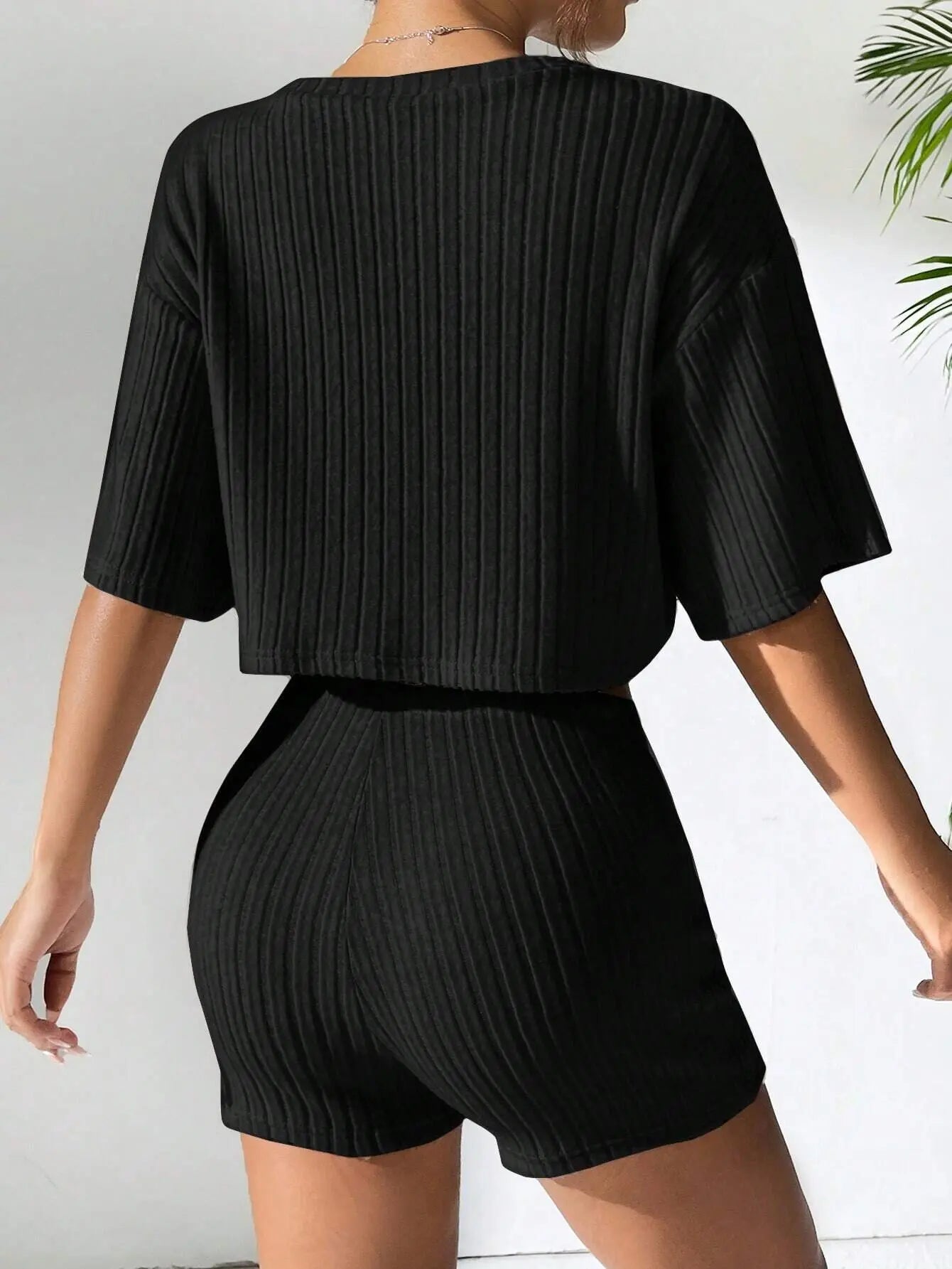 Stretchy Solid Cropped Crew Neck T-Shirt Top + Short Sets