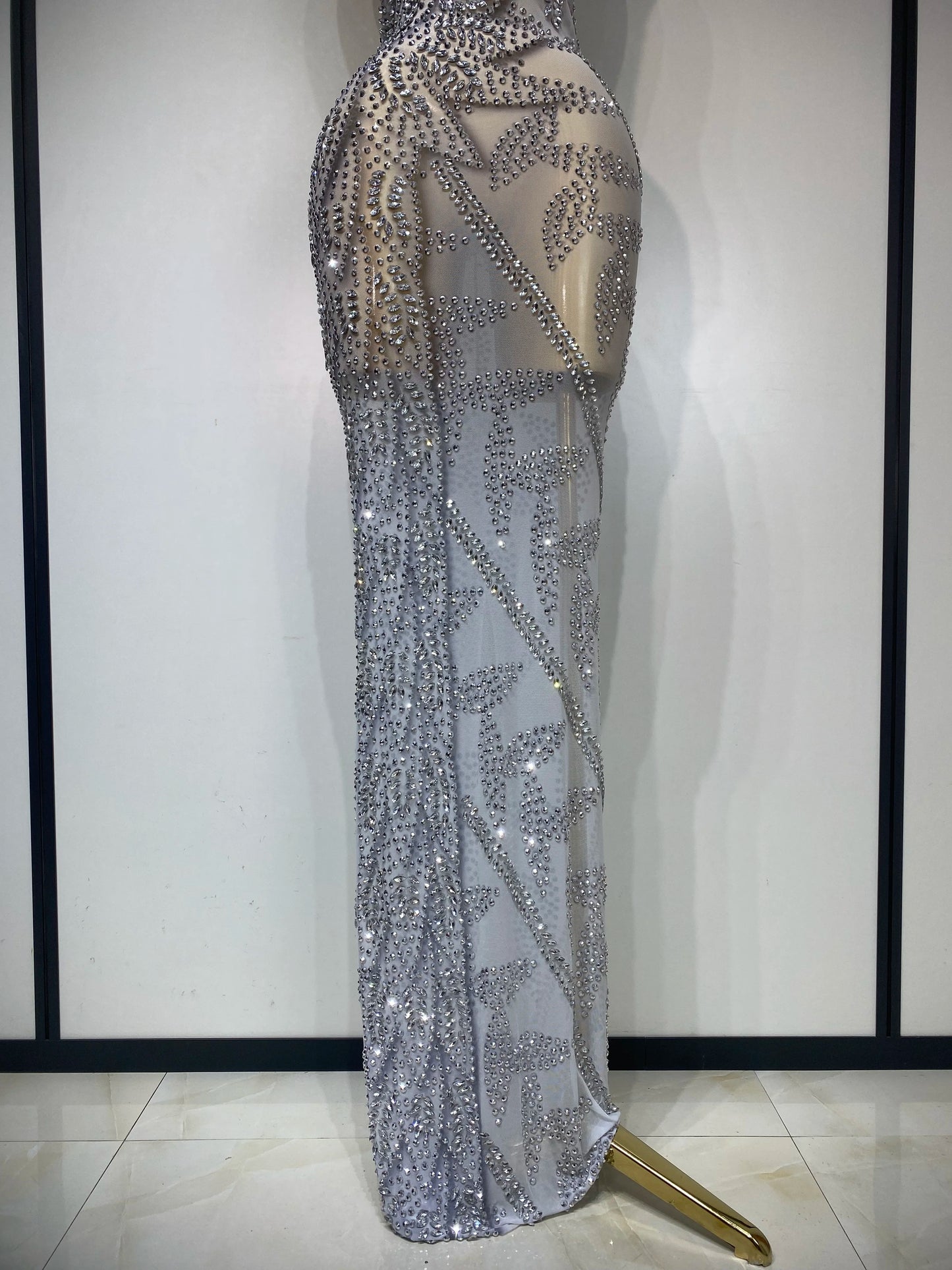 Luxury Rhinestone Sleeveless Silver Maxi Dresses (See Through)