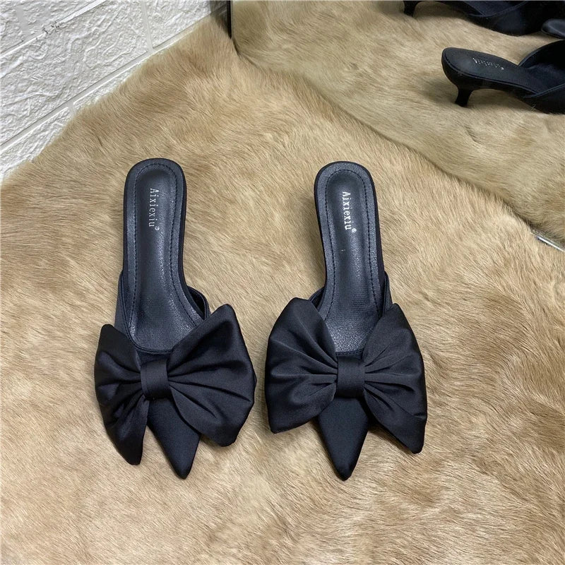 Polka Dots Pointed Toe Bow Heel Shoes