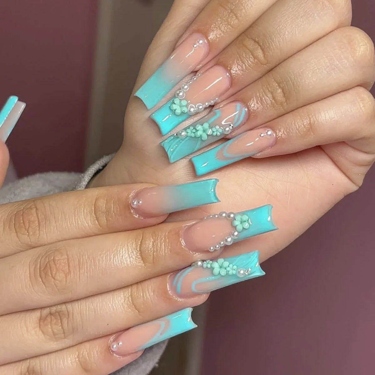 24Pcs Gold French Border False Nails Long Coffin False Nails with Rhinestones Ballerina Full Cover Nail Tips Press on Nails