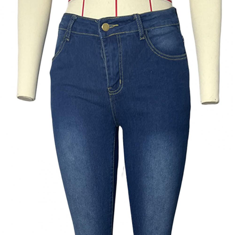 Laila Zipper Fly Pockets Stylish Look Denim Jeans 👖