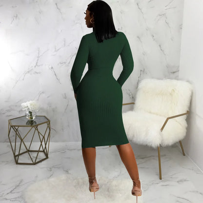 Solid color long-sleeved white collar dresses