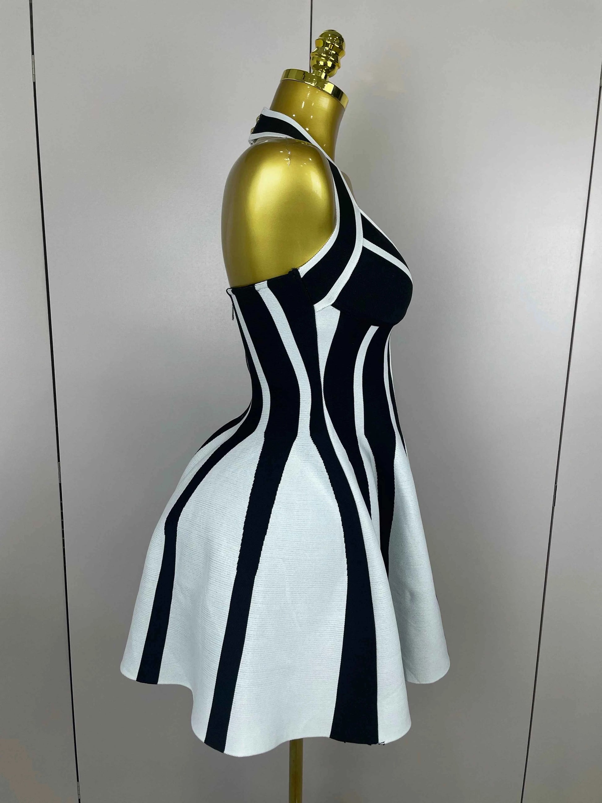Celebrity Elegant Evening  Backless Black White Stripes Halter Bandage A Line Mini Dresses
