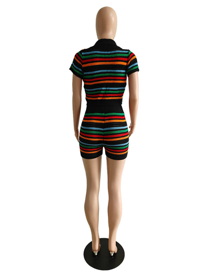 New knitted color short set