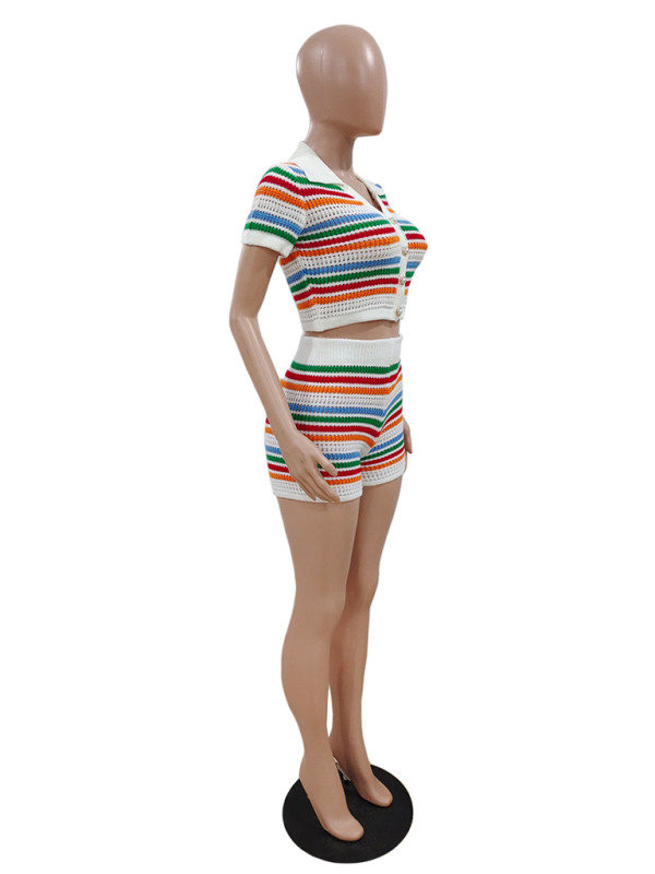 New knitted color short set